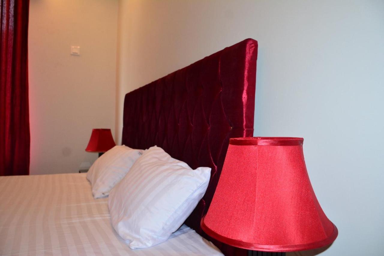Hotel La Orilla ムザファラバード エクステリア 写真